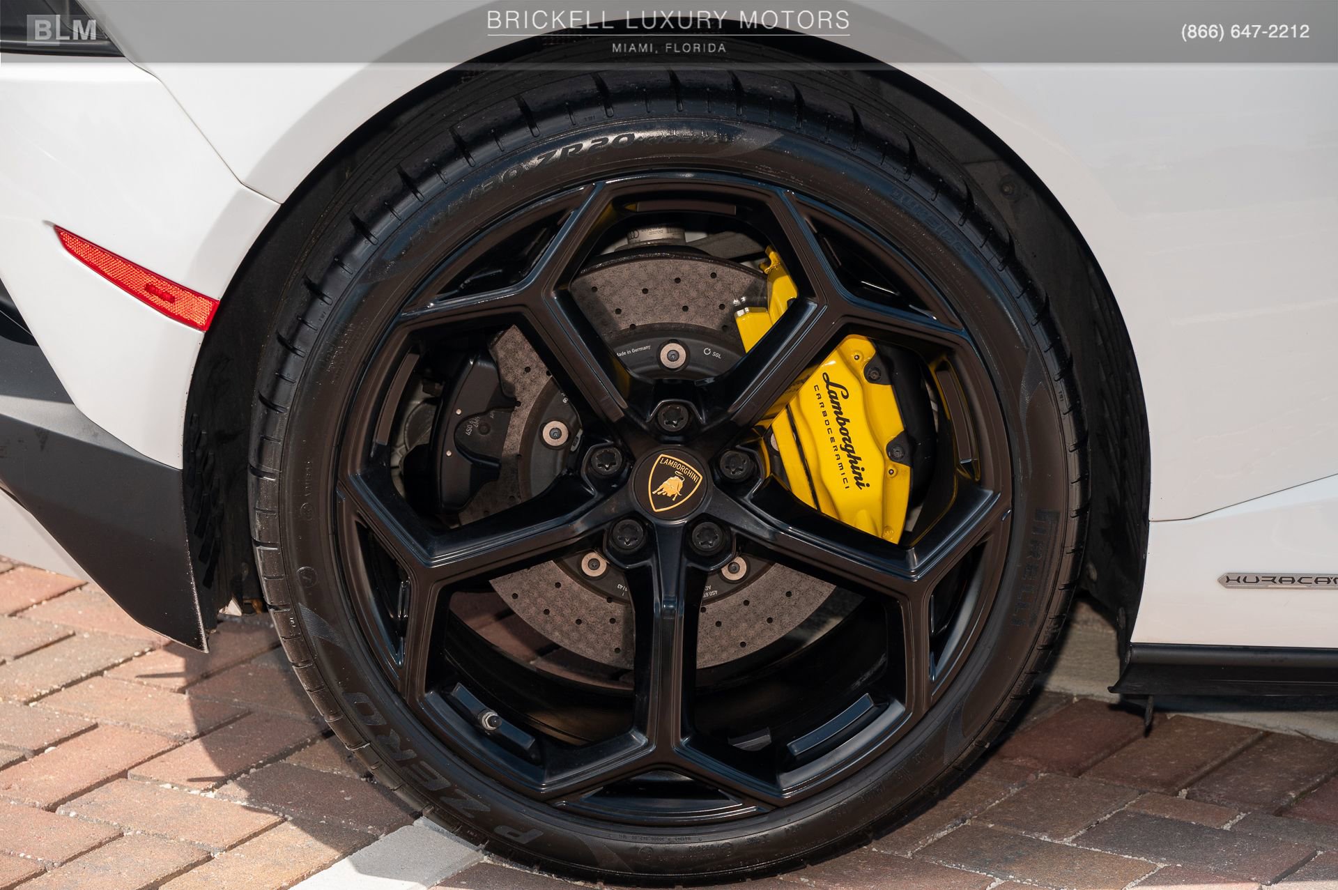 Used 2020 Lamborghini Huracan EVO image 42