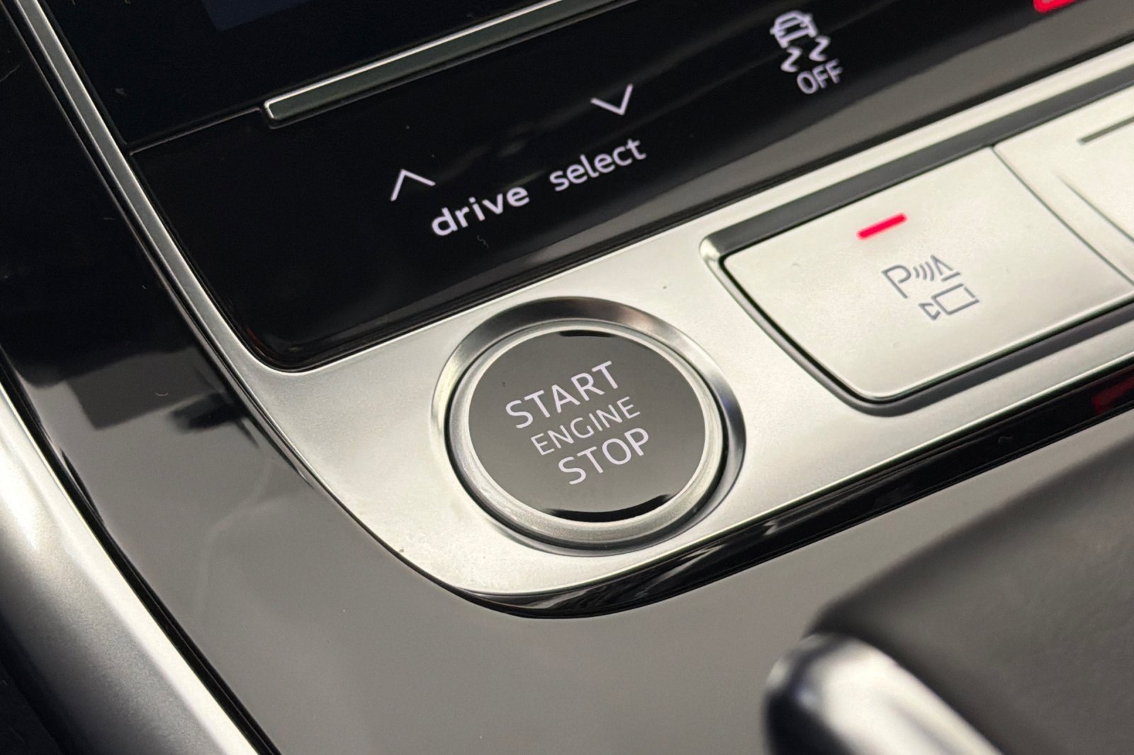 Used 2025 Audi Q7 3.0T Prestige w/ Prestige Package image 22