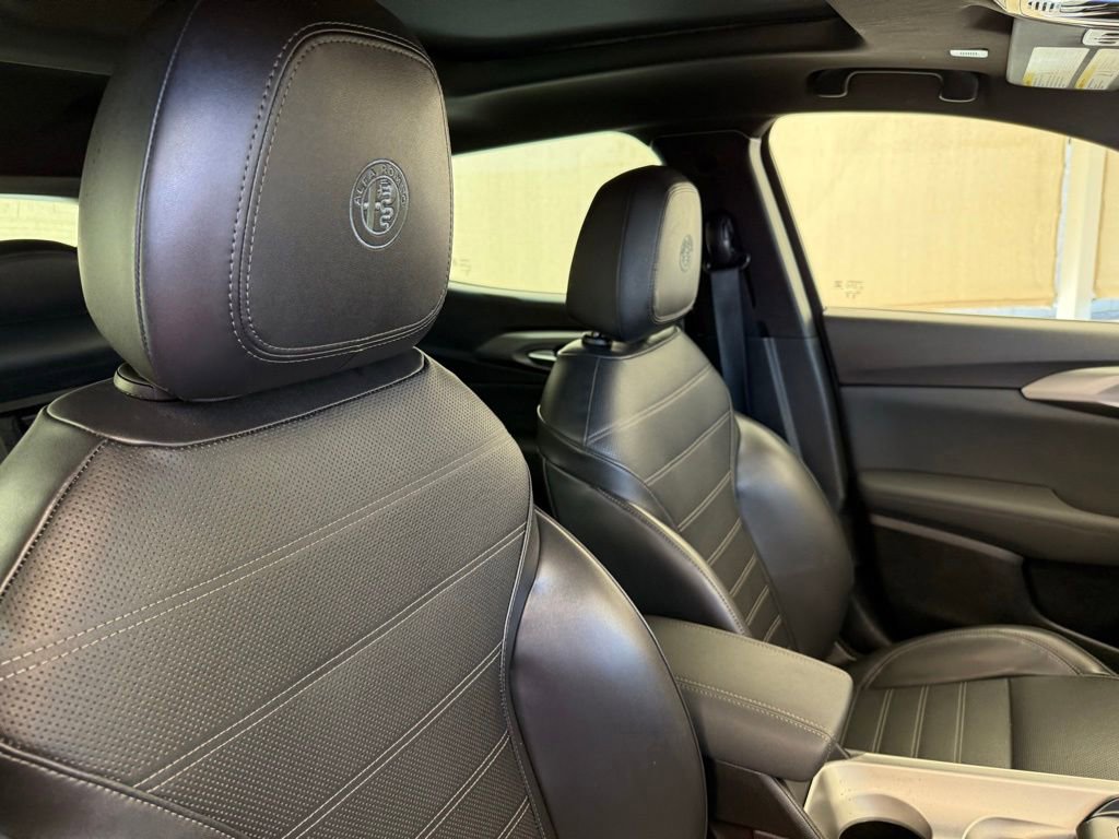 New 2024 Alfa Romeo Tonale Veloce AWD/4WD image 13