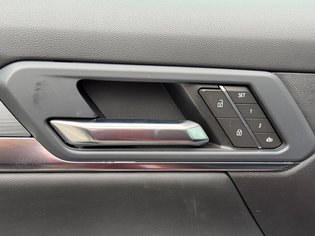 New 2027 GMC Terrain Elevation w/ Elevation Premium Package FWD image 13