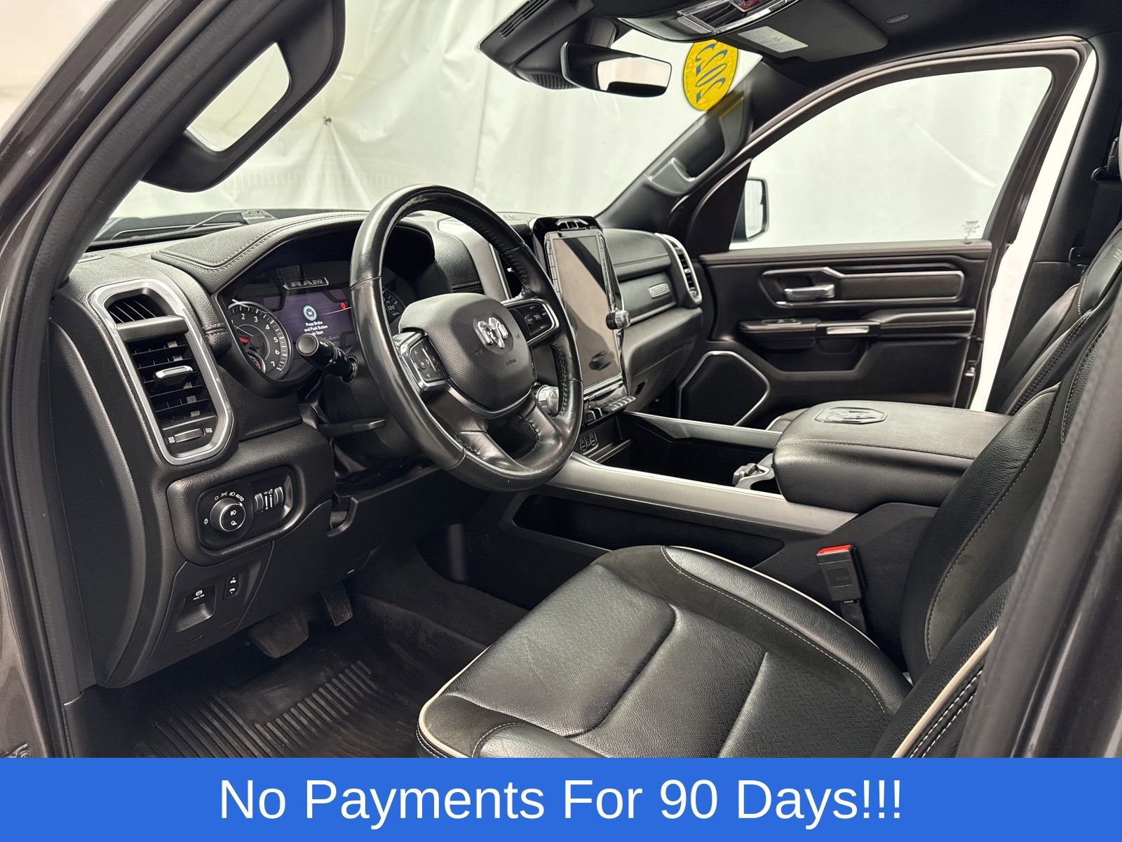 Used 2023 RAM 1500 Laramie AWD/4WD image 14