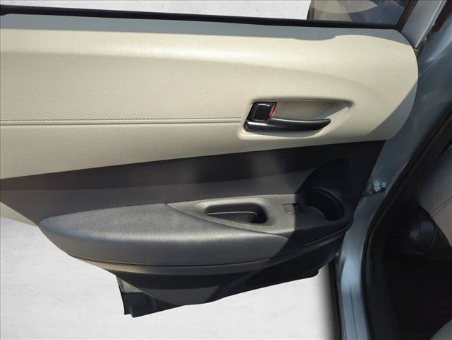 Certified 2022 Toyota Corolla Cross L FWD image 11