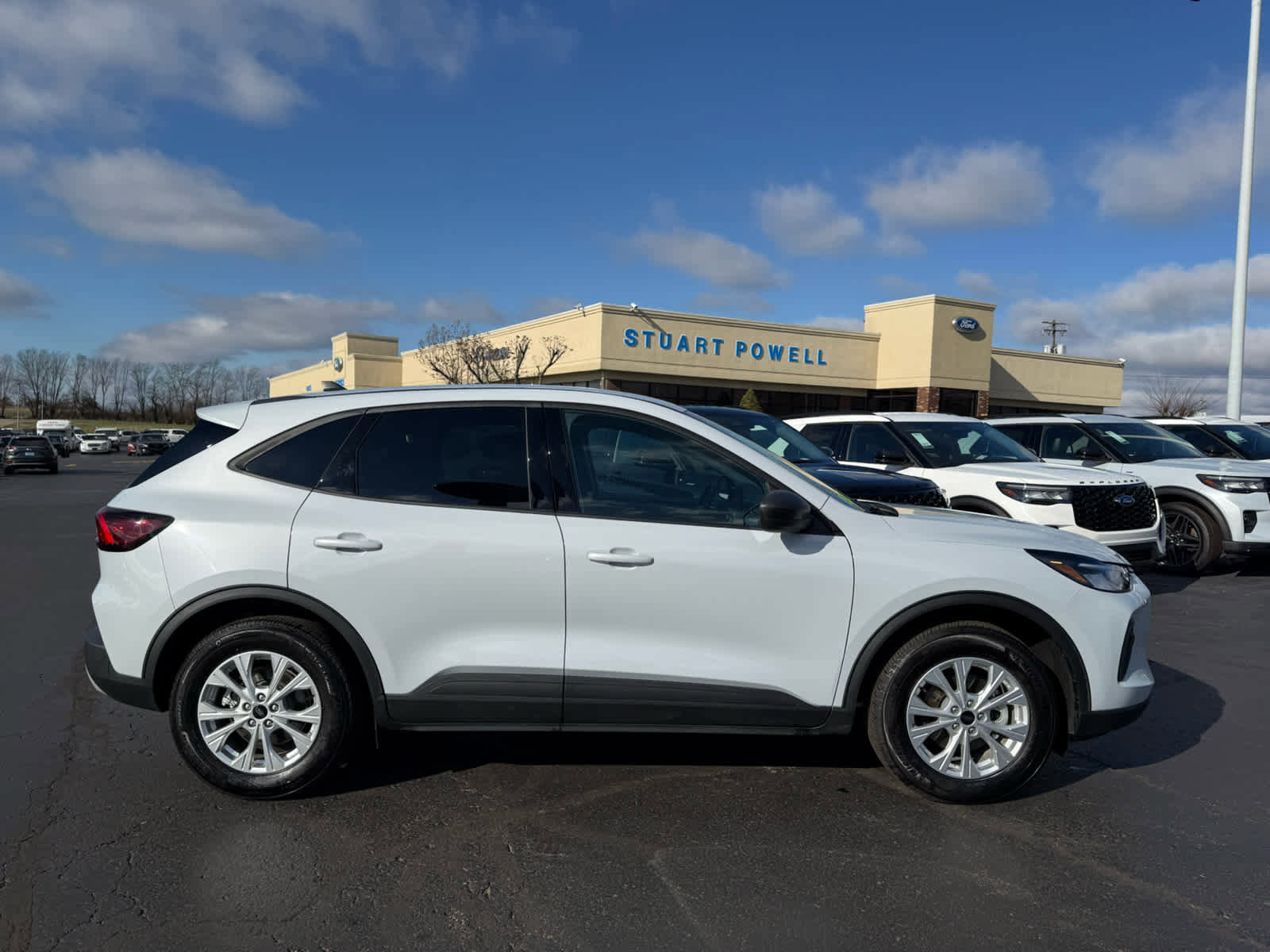 New 2025 Ford Escape Active w/ Cold Weather Package FWD image 17