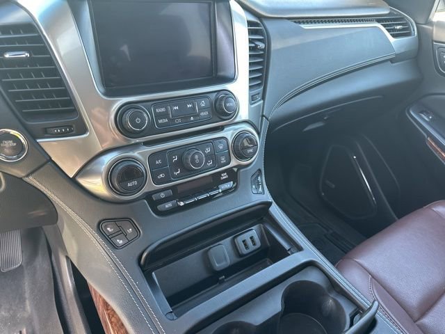 Used 2019 Chevrolet Suburban Premier w/ Premier Plus Edition AWD/4WD image 11