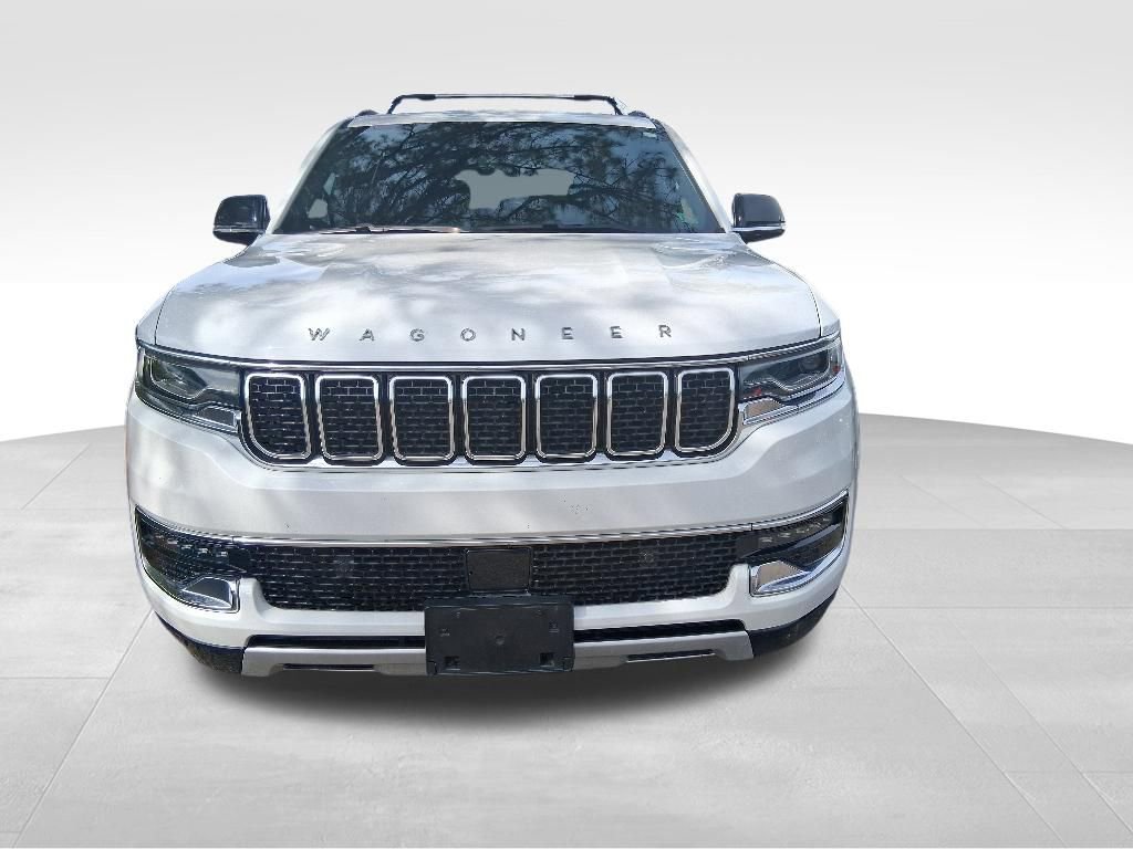 Used 2024 Jeep Wagoneer L Series II w/ Premium Group I AWD/4WD image 2