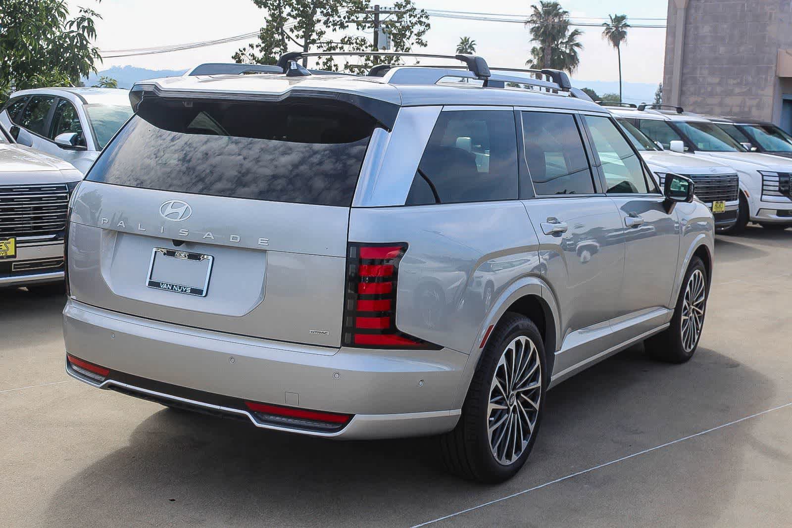 New 2026 Hyundai Palisade Calligraphy AWD/4WD image 4