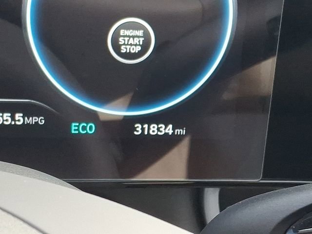 Used 2024 Hyundai Elantra Blue image 18