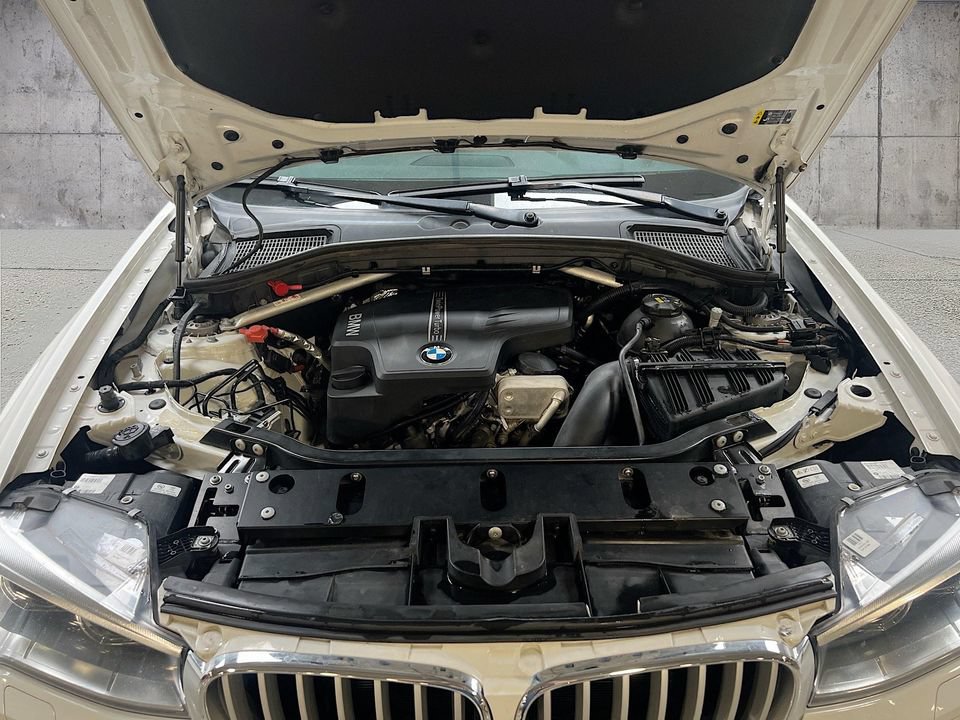 Used 2018 BMW X4 xDrive28i AWD/4WD image 31