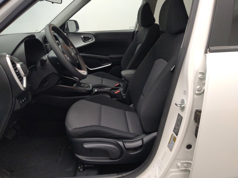 Used 2024 Kia Soul LX w/ Option Group 015 image 17