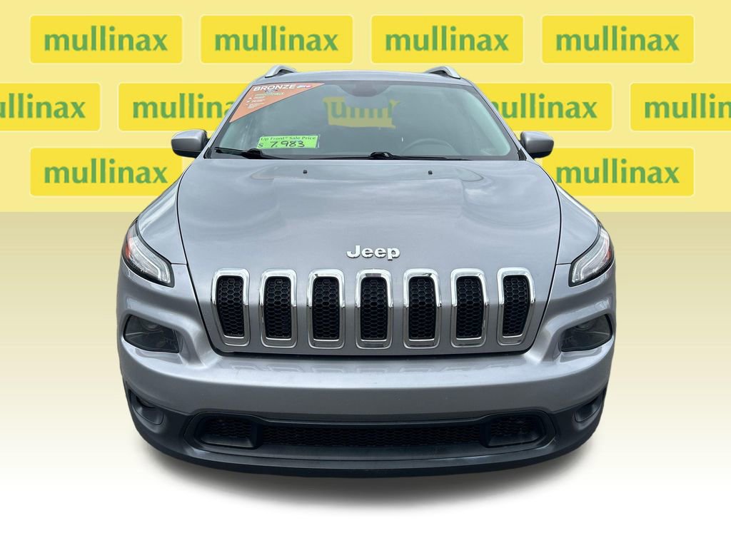 Used 2014 Jeep Cherokee Latitude w/ Trailer Tow Group AWD/4WD image 15