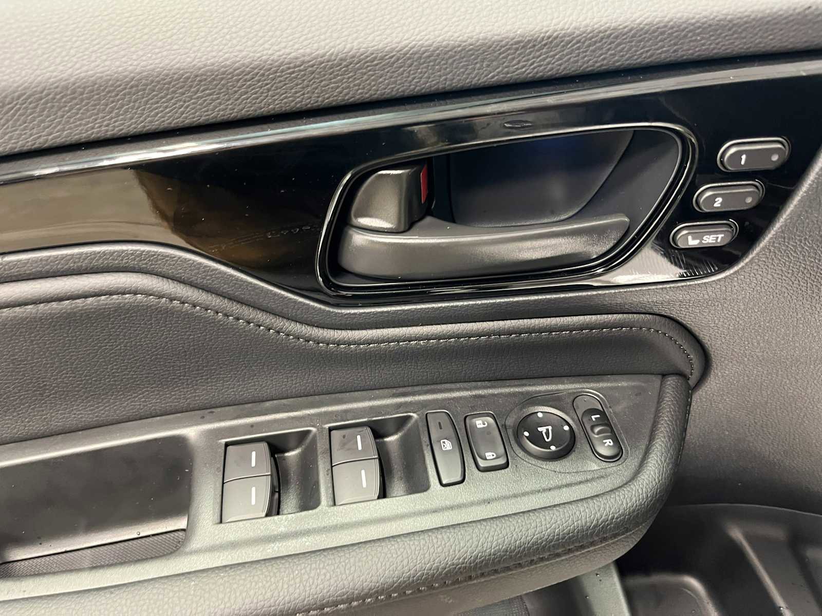 New 2026 Honda Odyssey Touring image 13