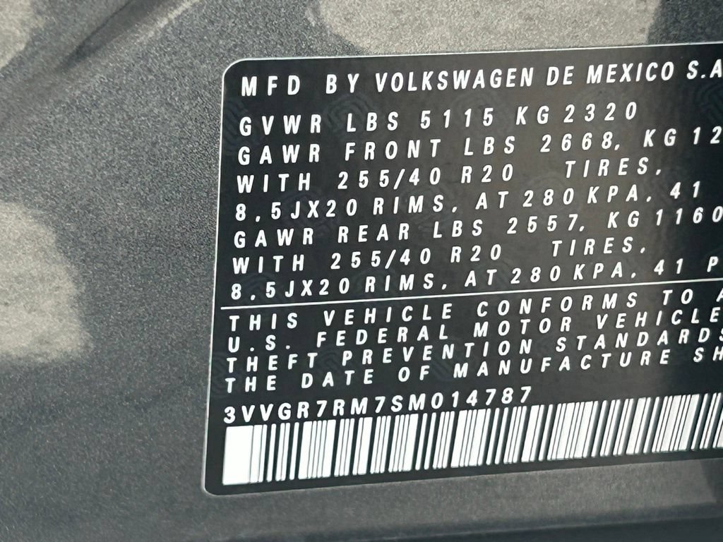 Certified 2025 Volkswagen Tiguan SE R-Line AWD/4WD image 70