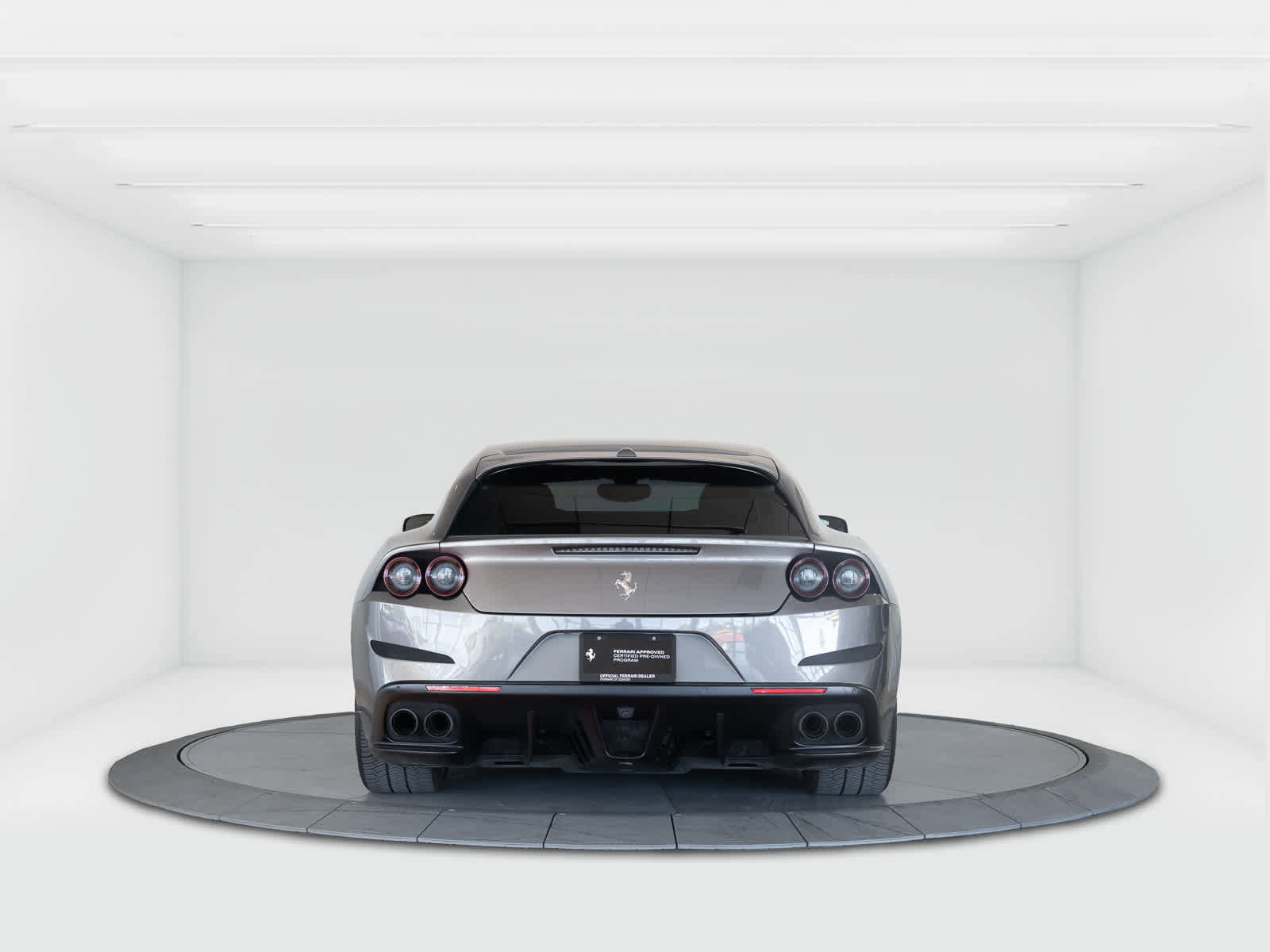 Certified 2018 Ferrari GTC4Lusso image 4