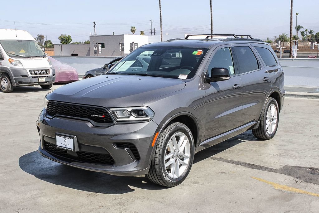 Used 2024 Dodge Durango GT AWD/4WD image 3