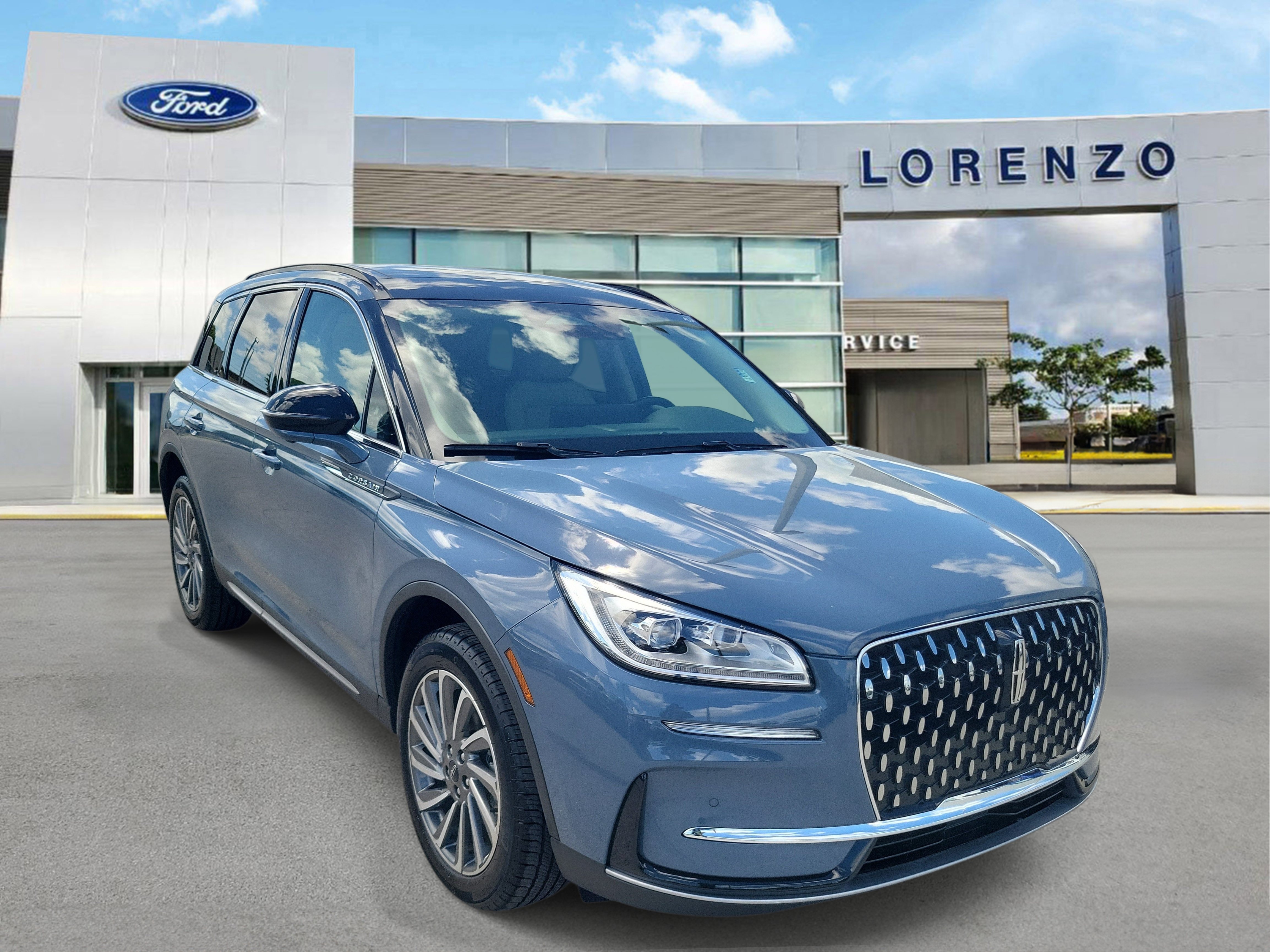Used 2025 Lincoln Corsair Reserve FWD image 3
