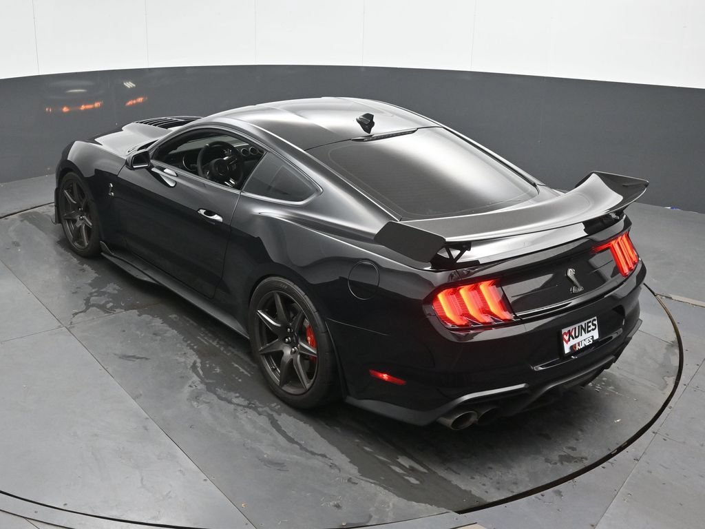 Used 2020 Ford Mustang Shelby GT500 w/ Carbon Fiber Track Pack RWD image 40