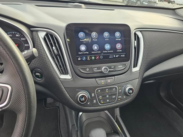 Used 2025 Chevrolet Malibu LT FWD image 32