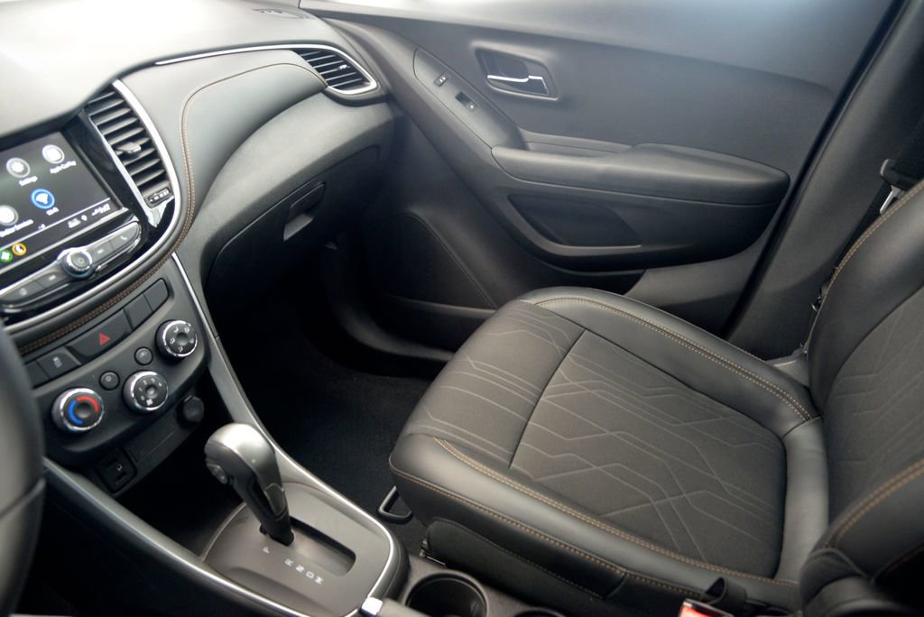 Used 2019 Chevrolet Trax LT w/ Driver Confidence Package image 26