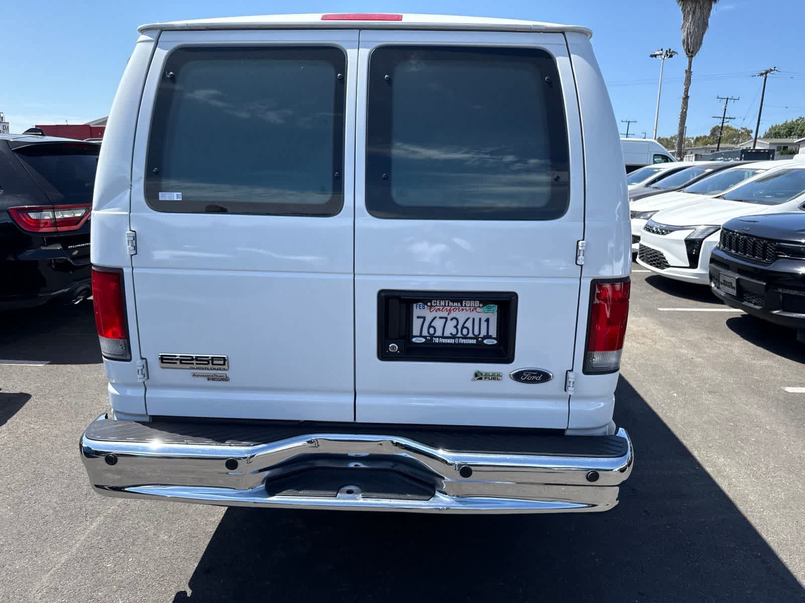 Used 2014 Ford E-250 and Econoline 250 Extended RWD image 8