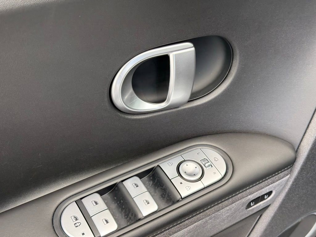 Used 2023 Hyundai Ioniq 5 Limited w/ Cargo Package RWD image 17