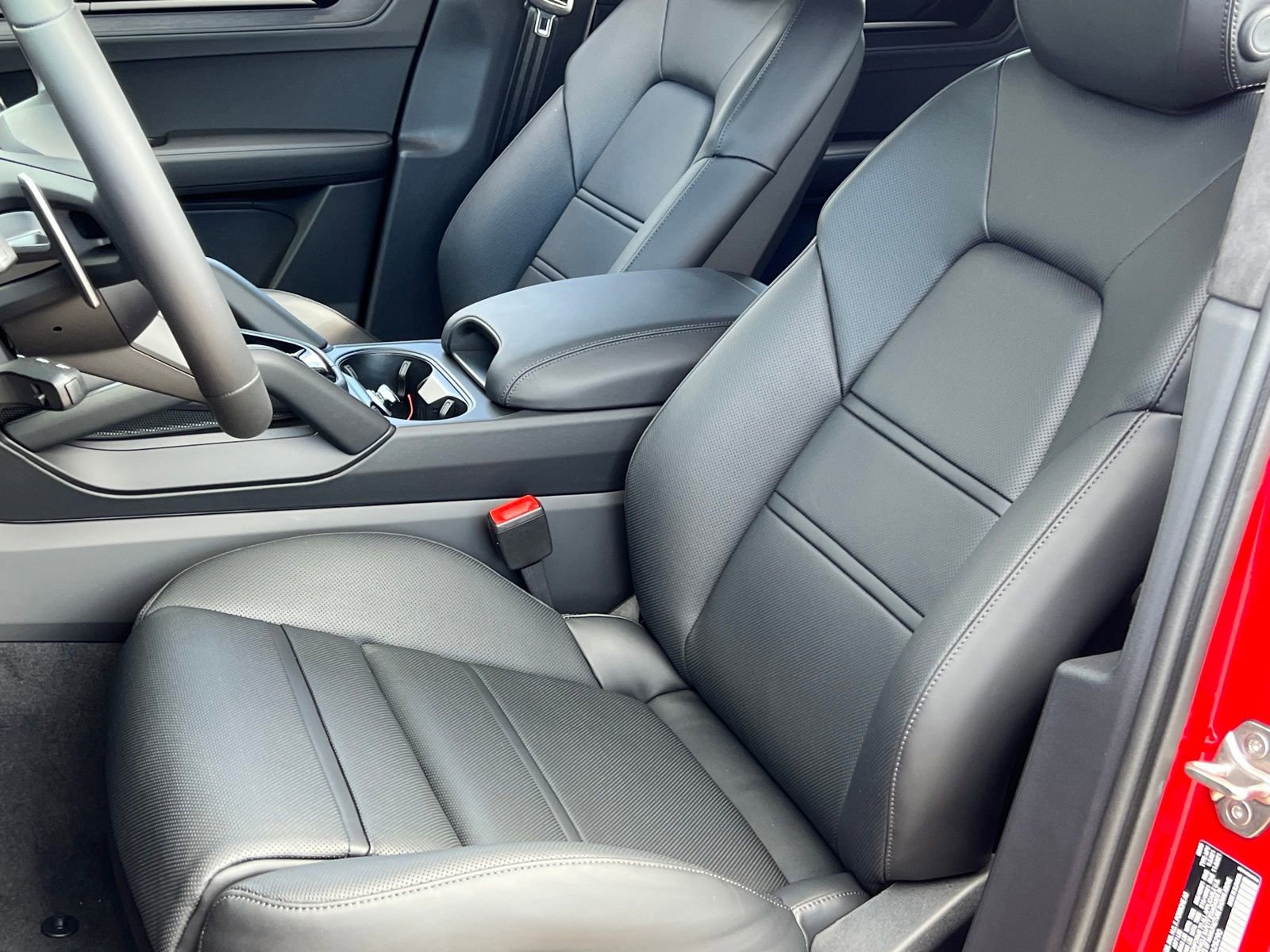 New 2026 Porsche Cayenne GTS image 5