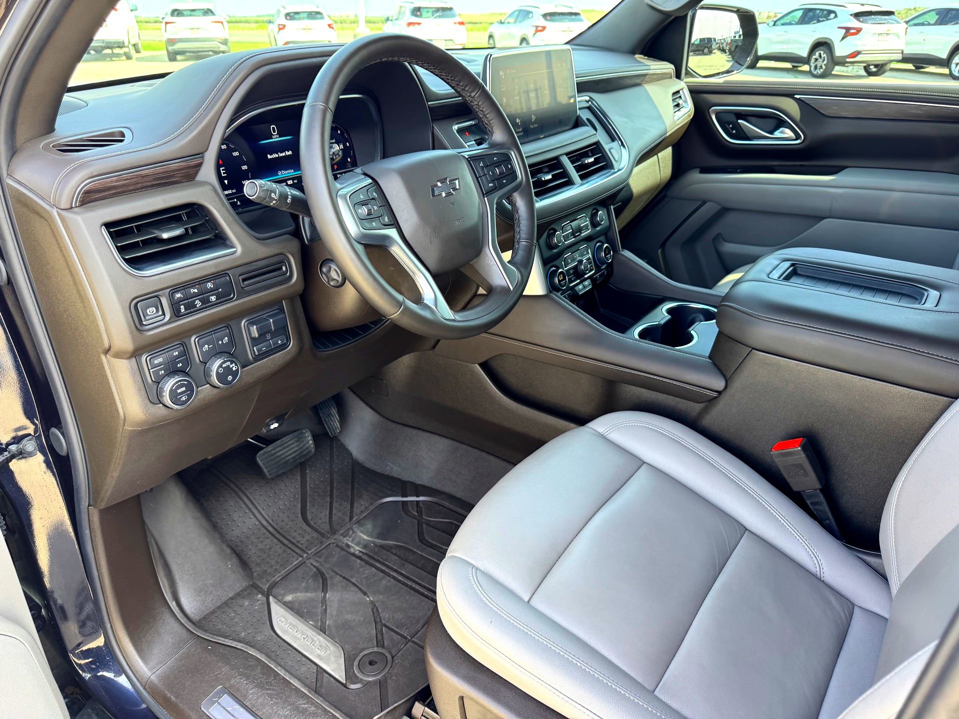 Used 2024 Chevrolet Tahoe Z71 w/ Off-Road Capability Package AWD/4WD image 11