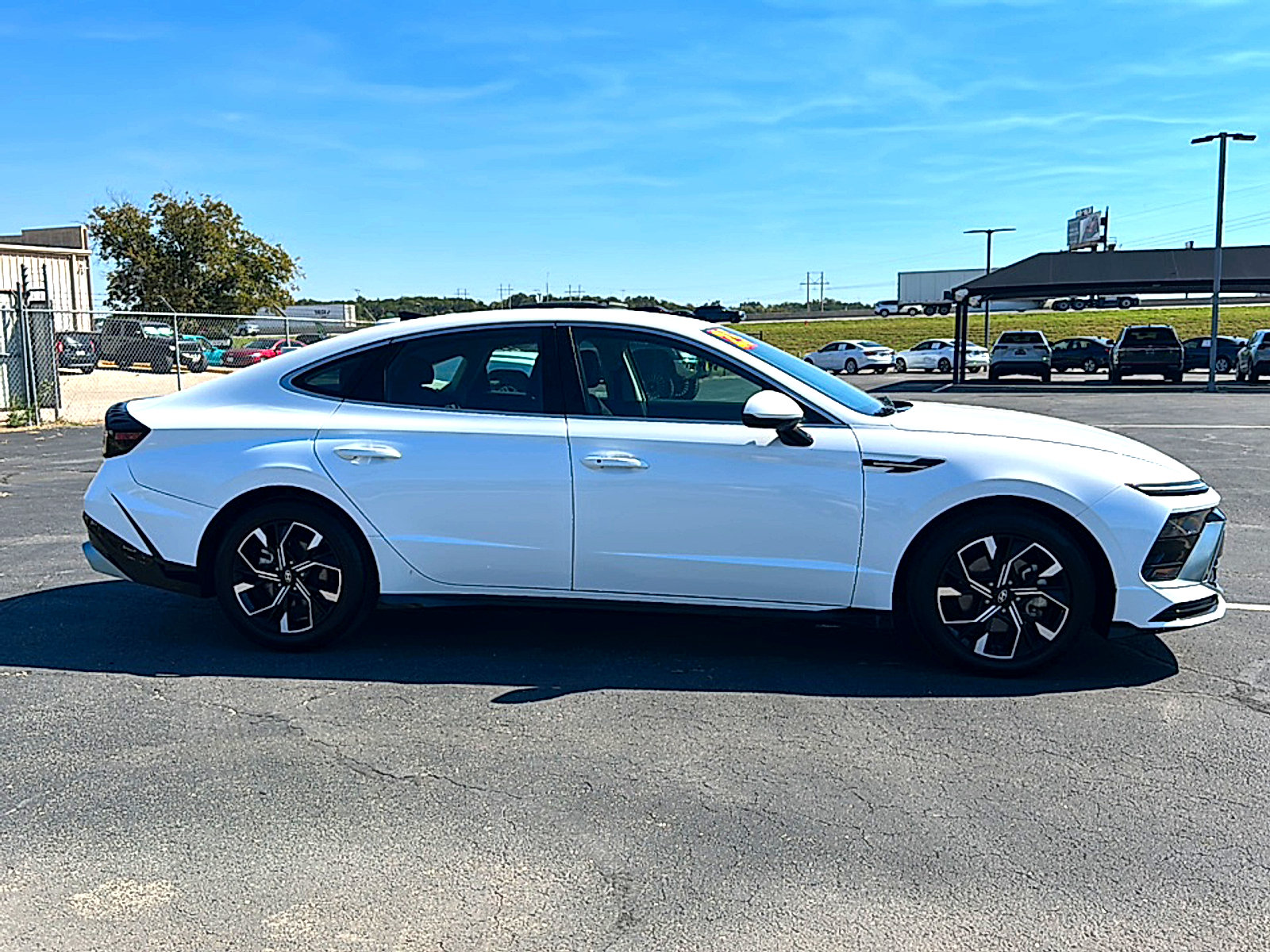 Used 2025 Hyundai Sonata SEL AWD/4WD image 9