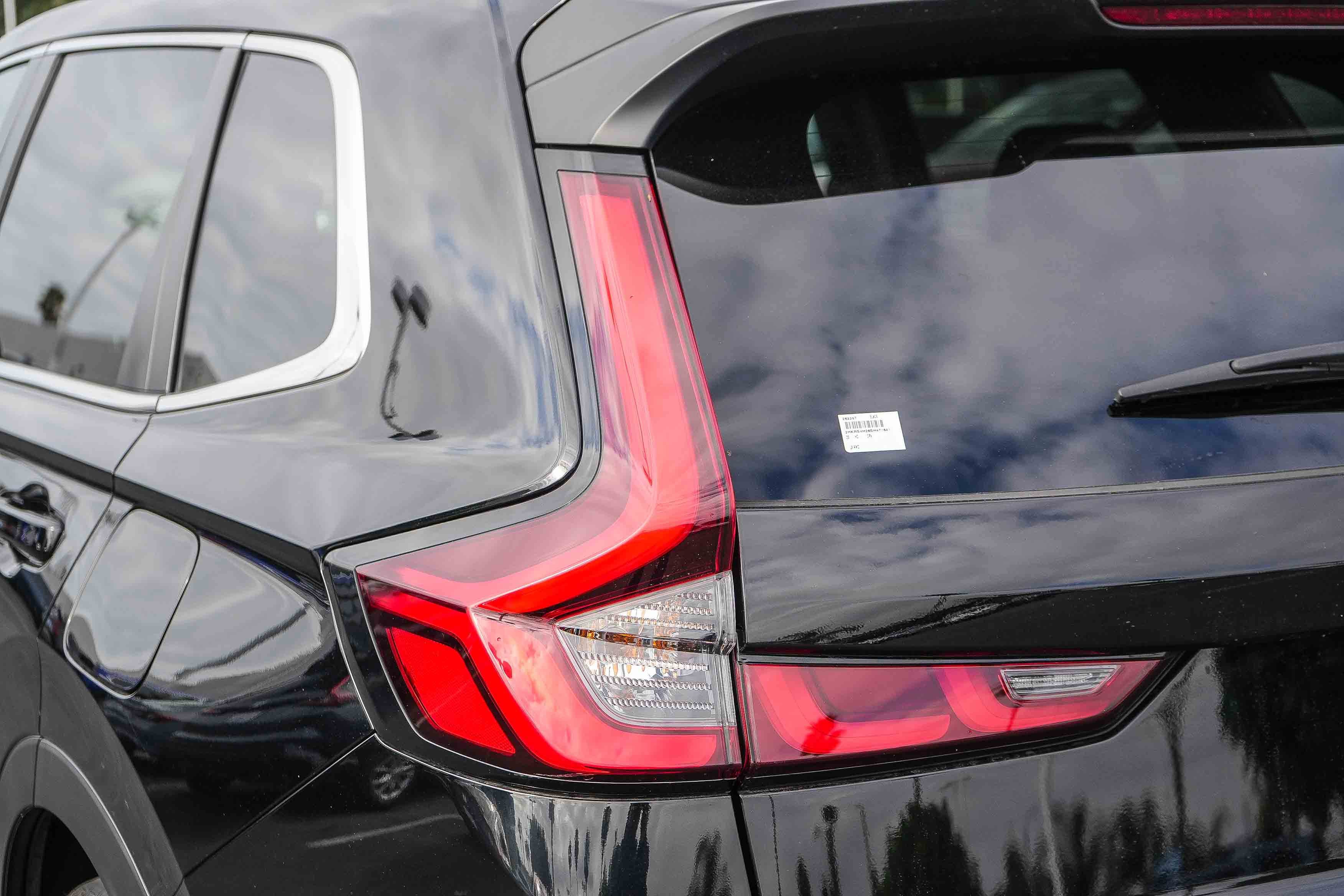 Used 2025 Honda CR-V LX image 10