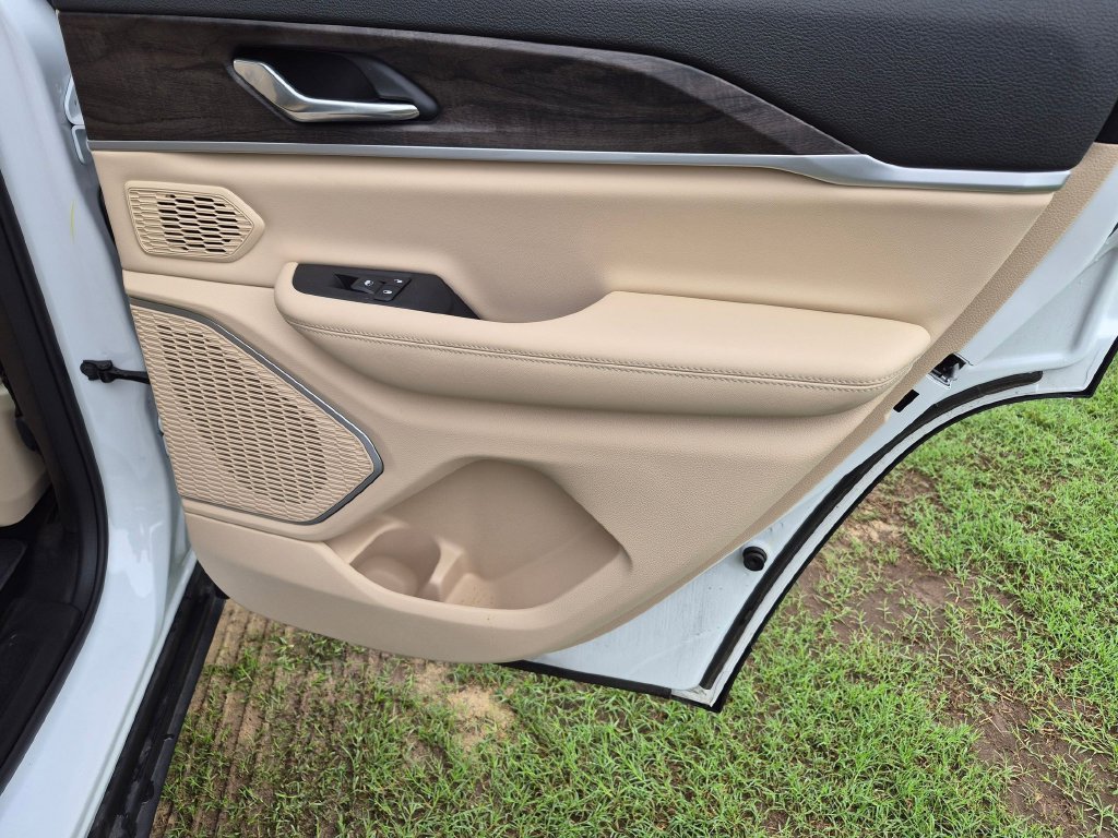 New 2026 Jeep Grand Cherokee Limited RWD image 31