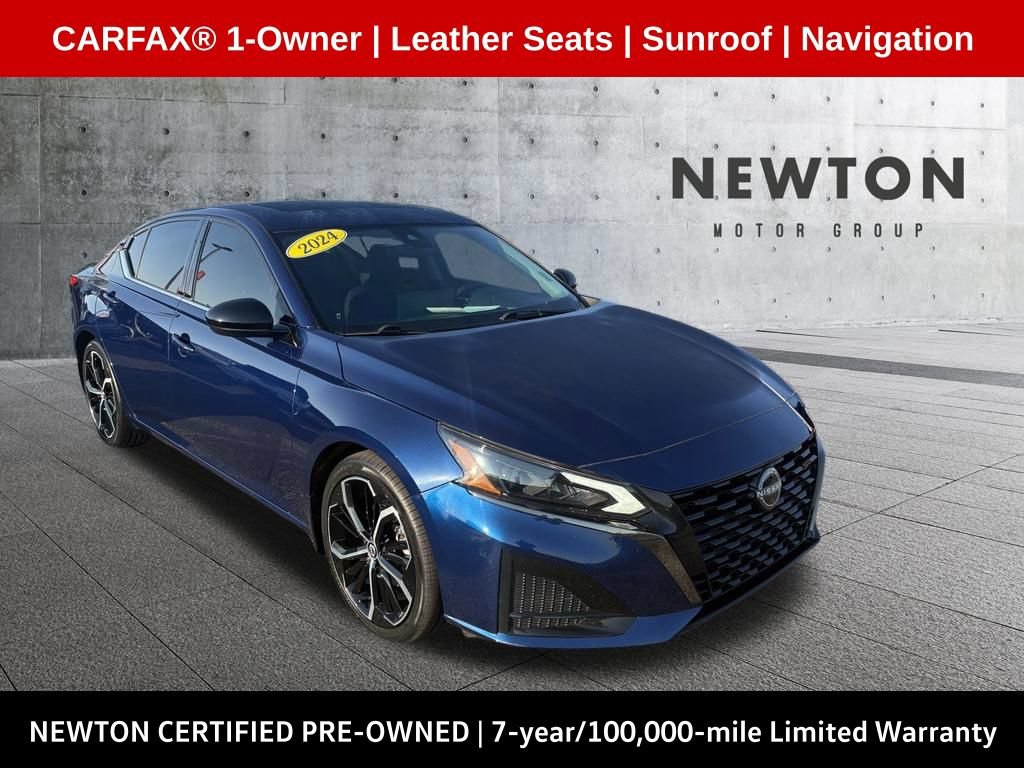 Used 2024 Nissan Altima 2.5 SR w/ SR Premium Package FWD image 1