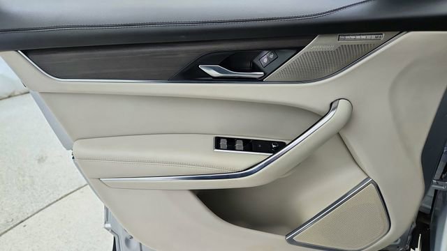 Used 2021 Jaguar F-PACE S image 34