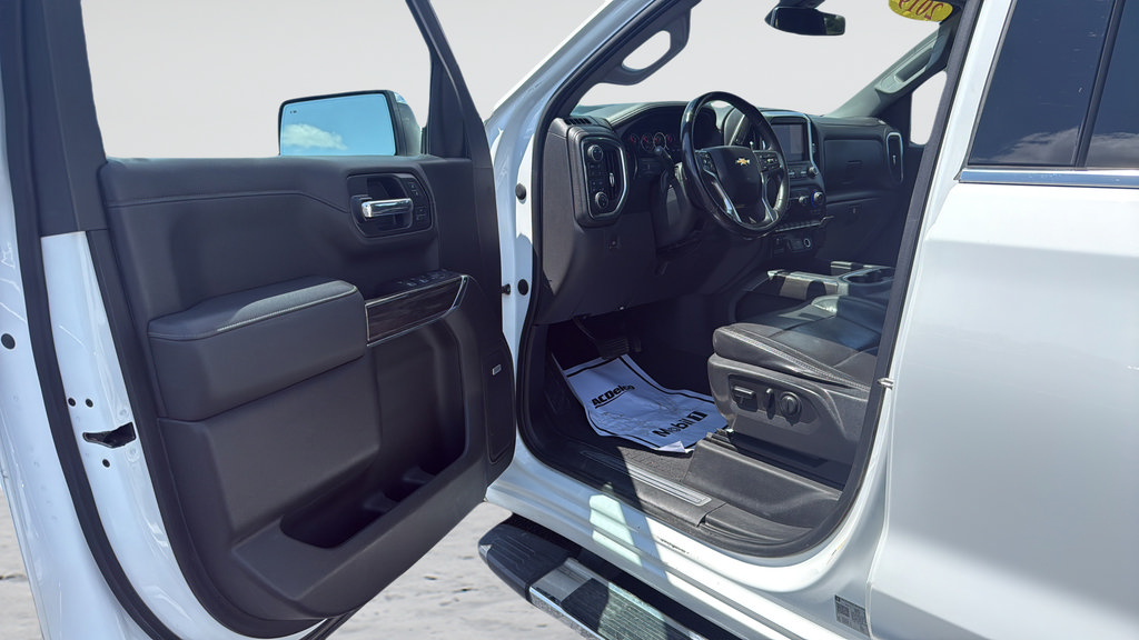 Used 2019 Chevrolet Silverado 1500 LTZ w/ LTZ Premium Package AWD/4WD image 24