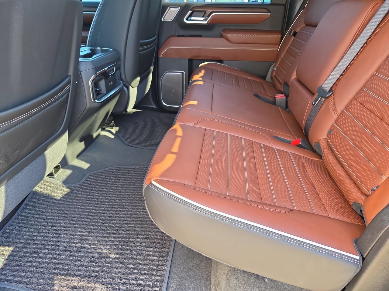 New 2026 GMC Sierra 3500 Denali Ultimate AWD/4WD image 26