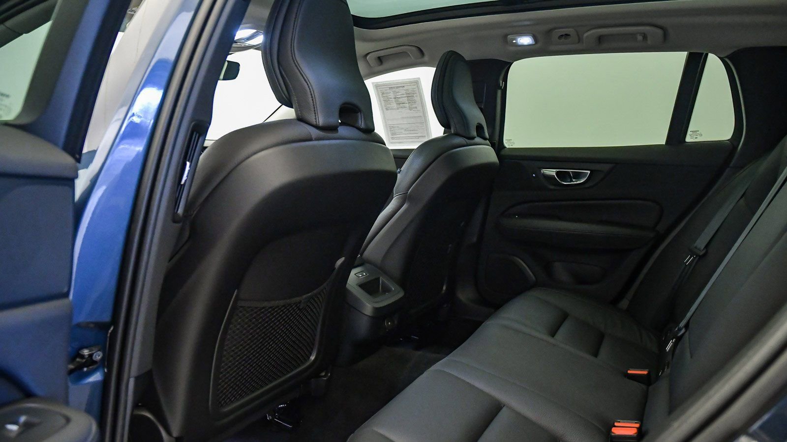 Certified 2024 Volvo V60 B5 Cross Country Plus image 19