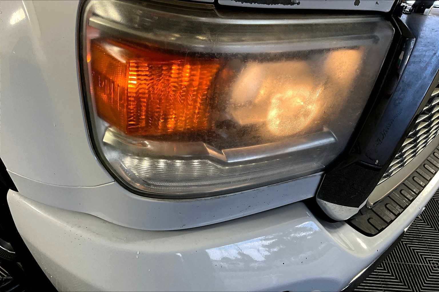 Used 2015 GMC Sierra 3500 Denali w/ Duramax Plus Package image 26