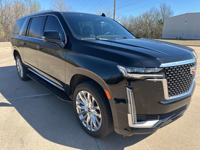 Used 2022 Cadillac Escalade ESV Premium Luxury image 7