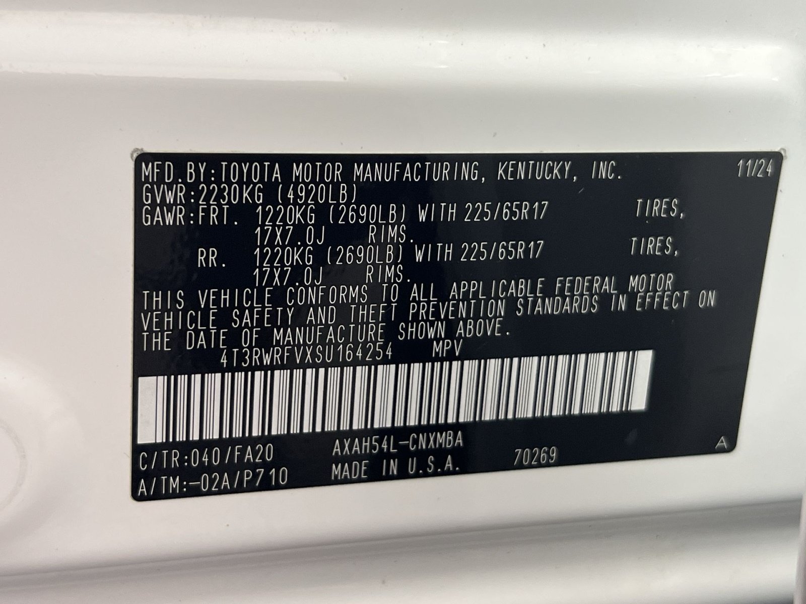 Used 2025 Toyota RAV4 XLE AWD/4WD image 30