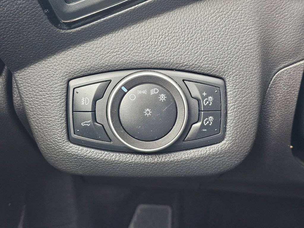Used 2017 Ford Escape Titanium FWD image 33