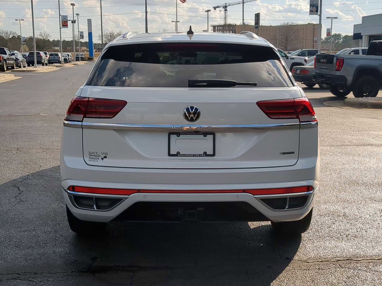 Used 2023 Volkswagen Atlas Cross Sport SEL Premium R-Line image 7