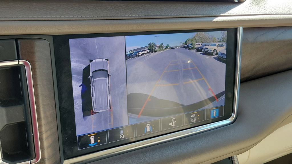 Used 2021 GMC Yukon Denali image 22