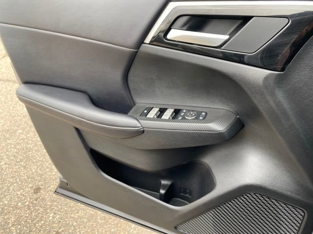 Used 2024 Mitsubishi Outlander SE image 14