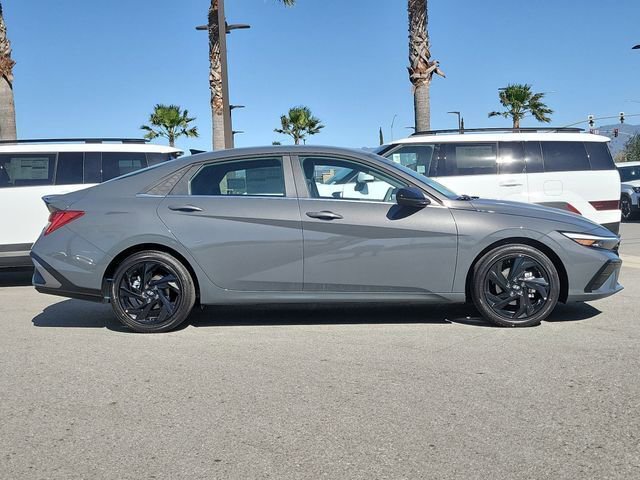 New 2026 Hyundai Elantra SEL Sport FWD image 24