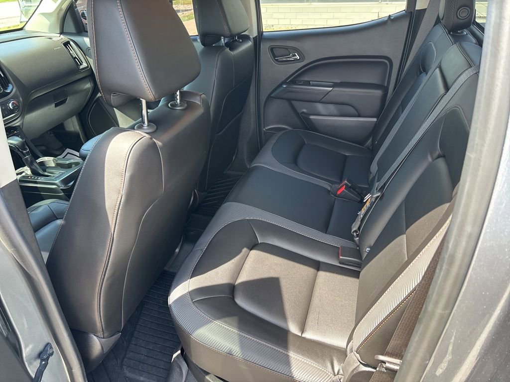 Used 2022 GMC Canyon AT4 w/ Trailering Package AWD/4WD image 16