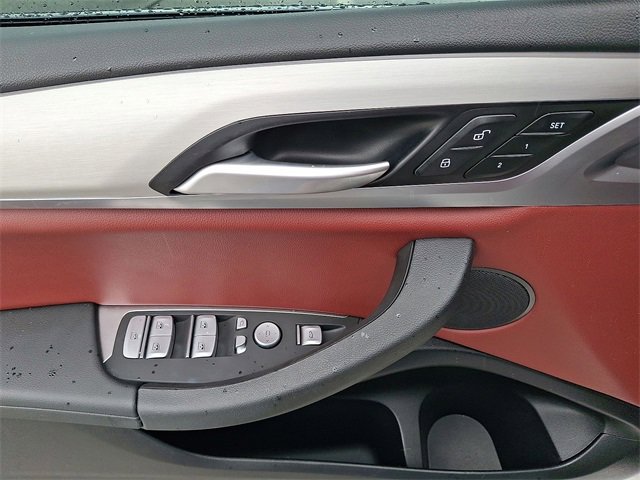 Used 2025 BMW X4 xDrive30i w/ Premium Package image 10