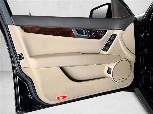 Used 2014 Mercedes-Benz C 250 Sedan image 18