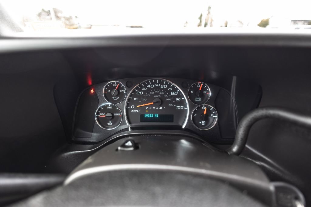 Used 2024 Chevrolet Express 2500 w/ Driver Convenience Package image 12