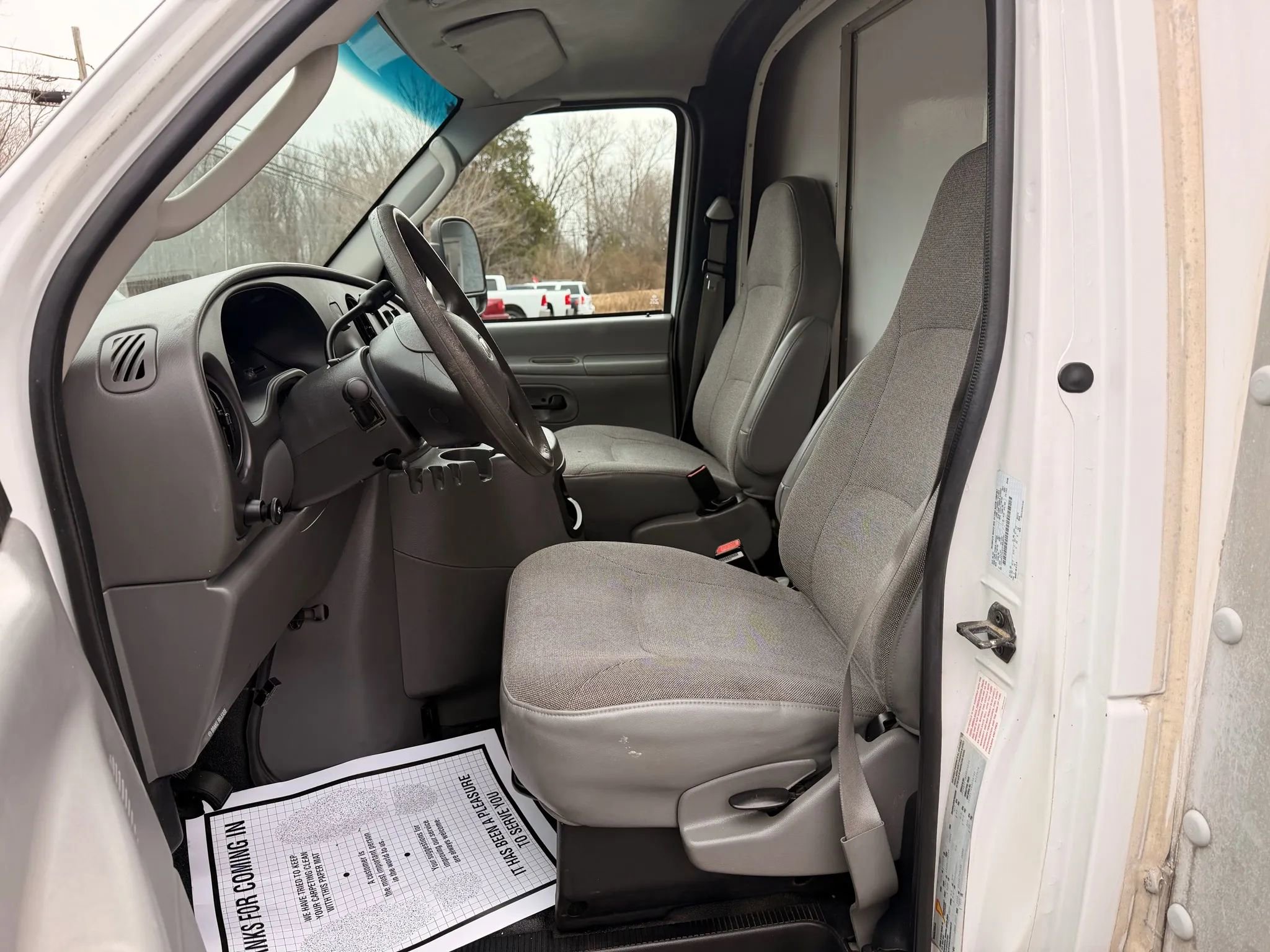 Used 2003 Ford E-350 and Econoline 350 Super Duty image 6