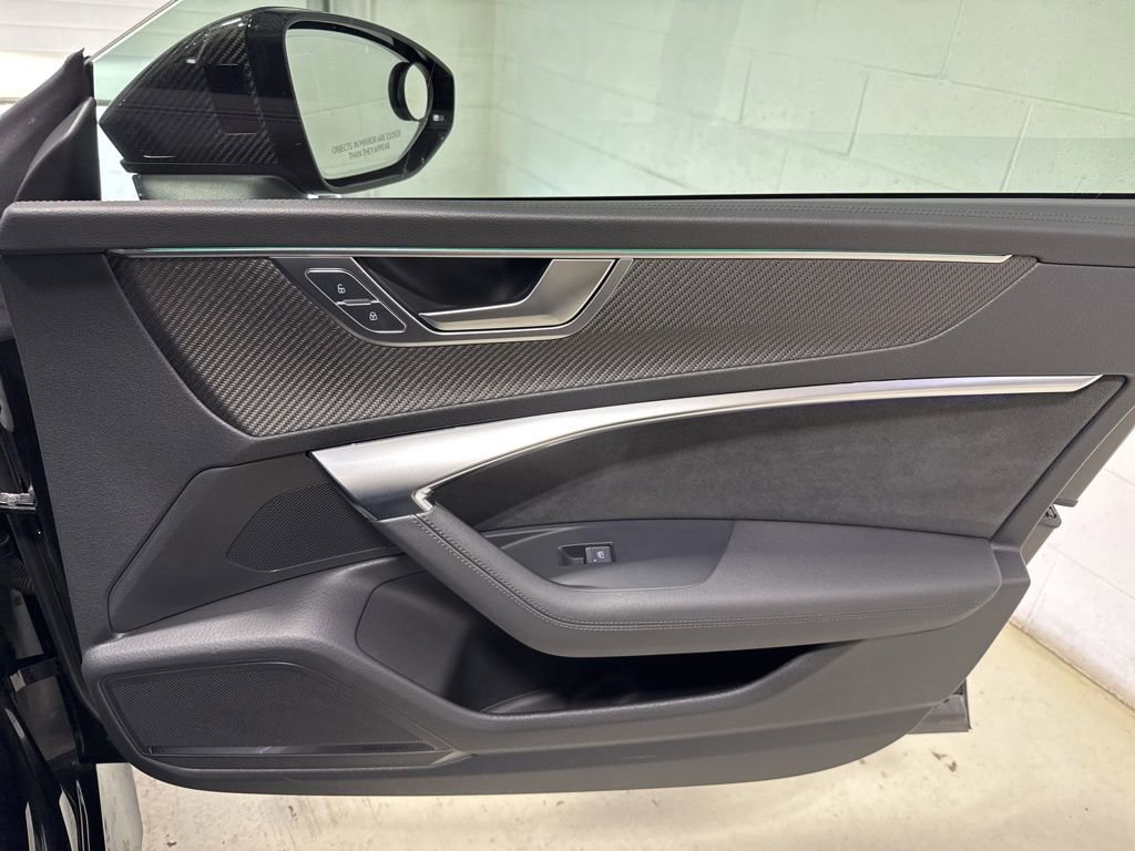 Used 2022 Audi RS 7 Sportback AWD/4WD image 46