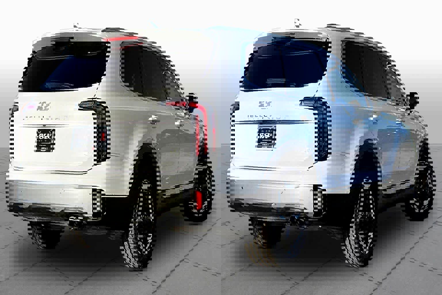 Used 2024 Kia Telluride EX w/ EX Captain's Chair Package image 13