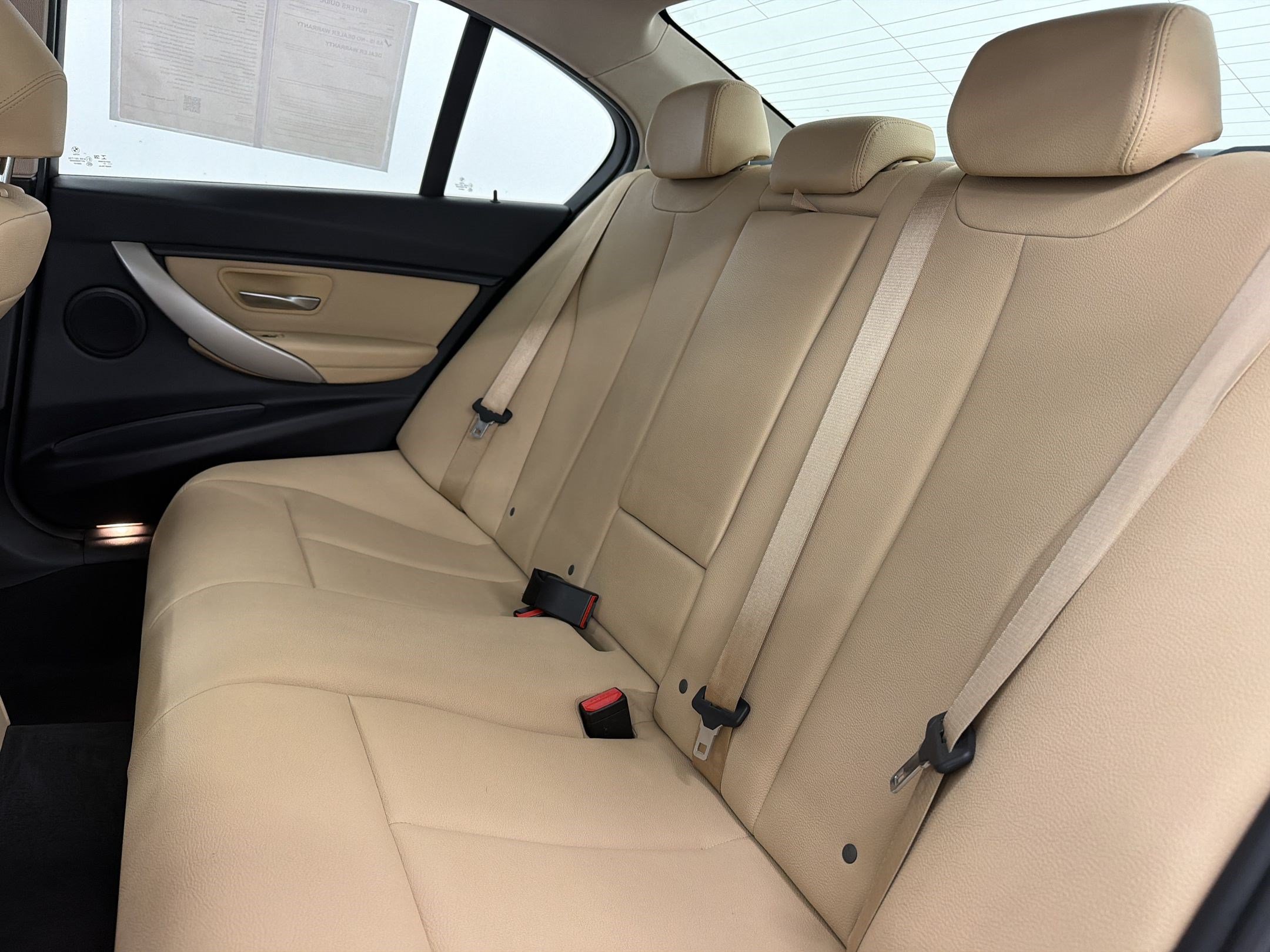 Used 2018 BMW 320i Sedan RWD image 19